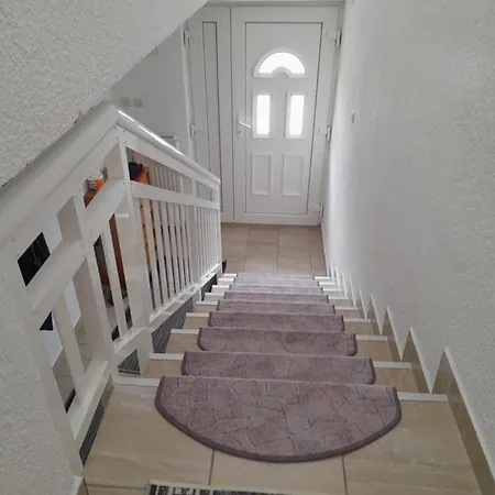 Nyaraló Kuca Za Odmor Plivska Jezera *